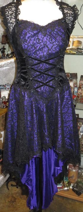 Western kjole Fås også i helt svart og burgunder. Str S-XXL kr.1900