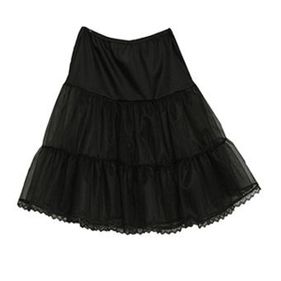 Petticoat black str XS-M og L-XXL Kr 590,-