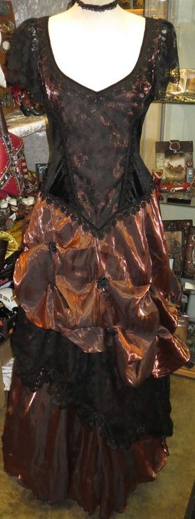 Western kjole, Fås også i helt svart,burgunder og lilla. Str S-XXL Kr 2600