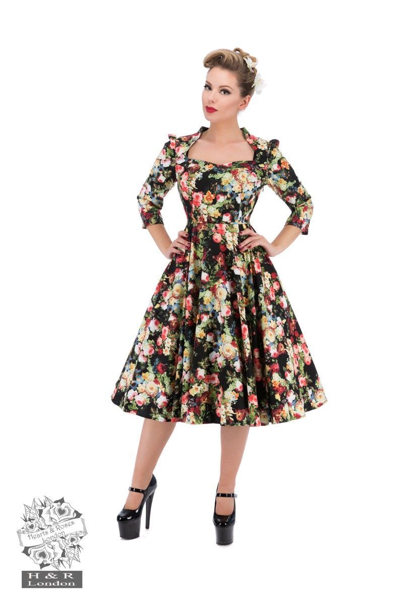 Thorny Rose Bloom 3/4 Sleeve Swing Dress. Str 36-46. Also available in plus size. Kr 690-,